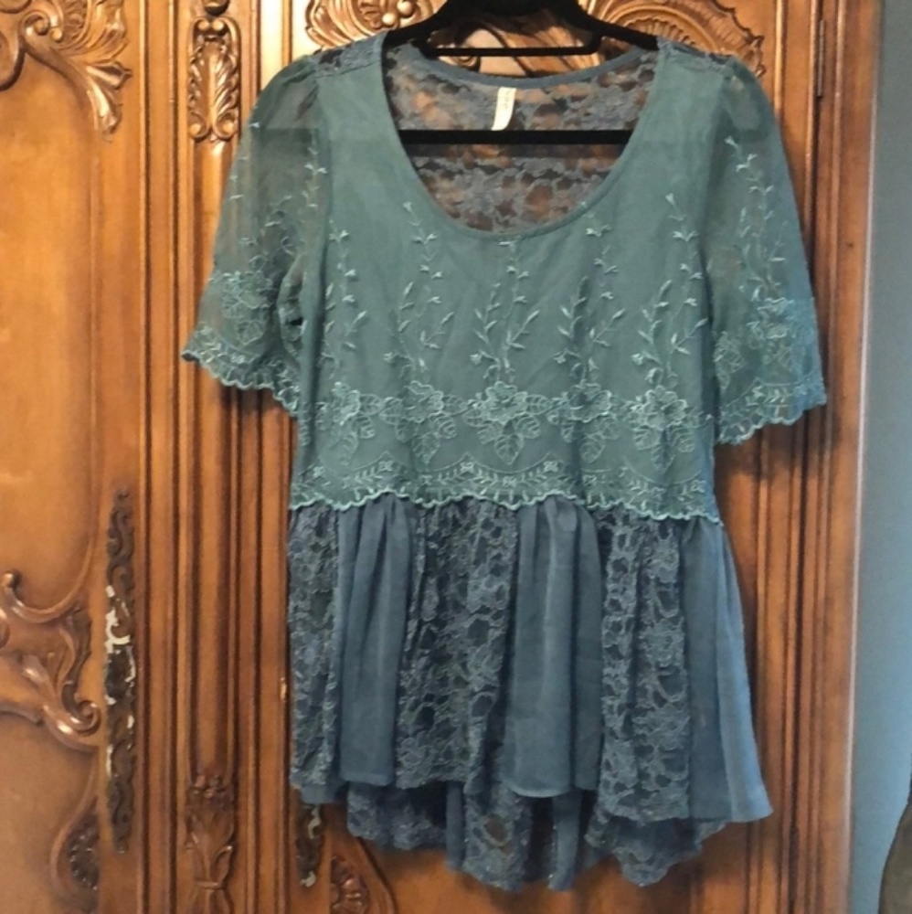 Free People lace top